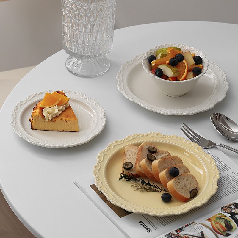 Embossed Royal Style Dinnerware Set in Cream & White