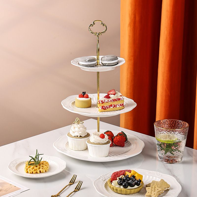 Modern European Embossed Dessert Display Plate